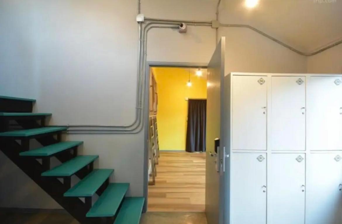 Hostel Silom Box