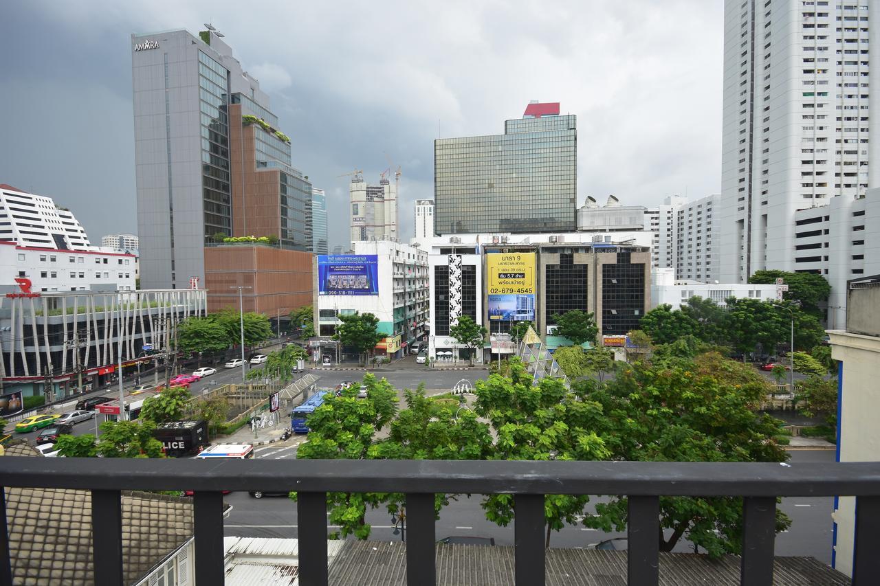 Hostel Silom Box *